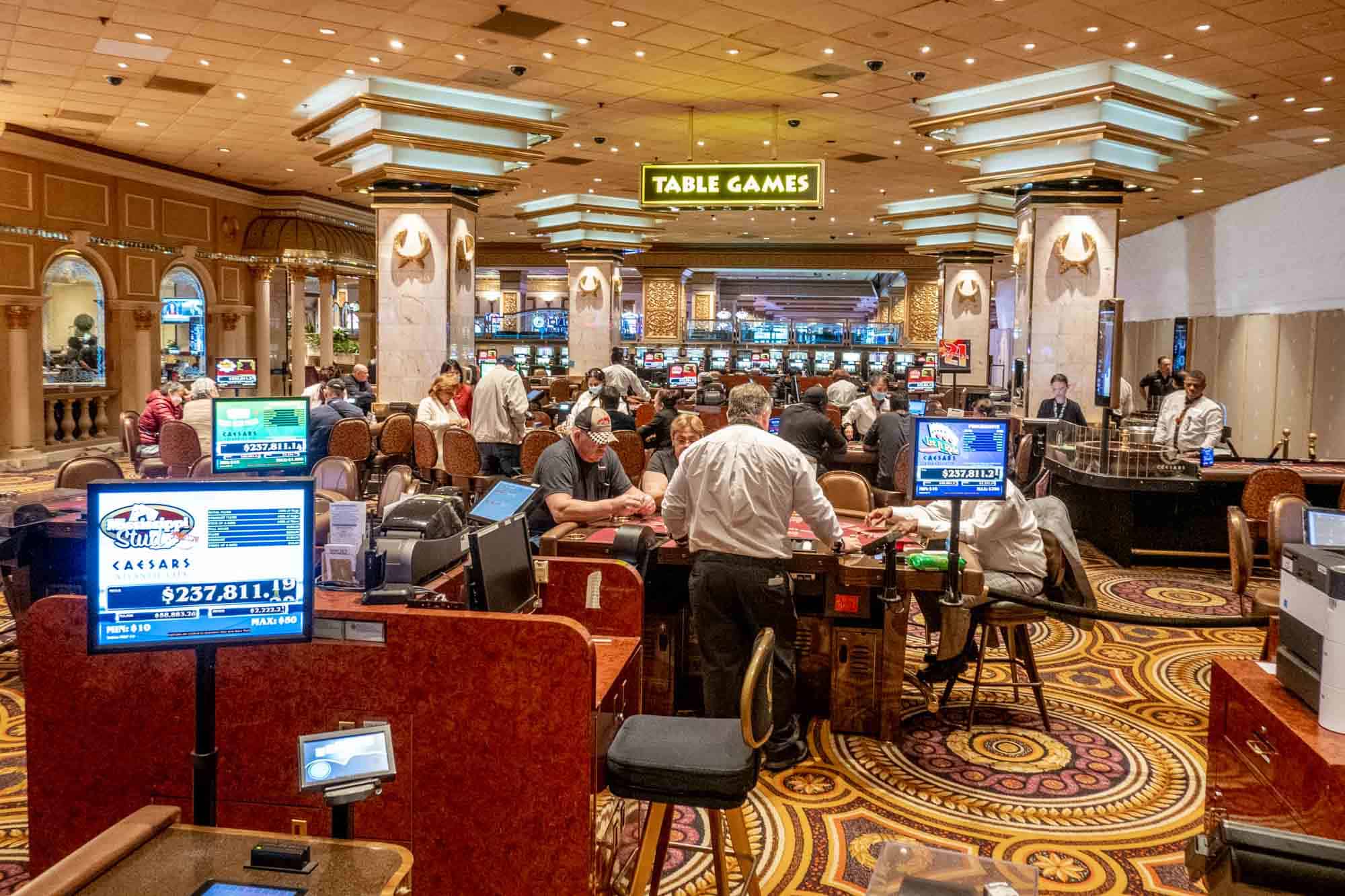 Slot Makinelerinde Şansınızı Artıran Stratejiler